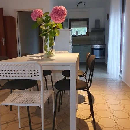 Apartment Laura Tisno