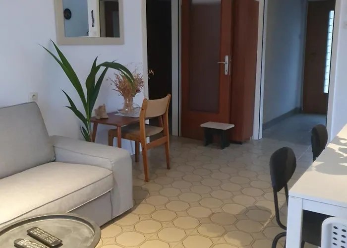 Apartman Laura *